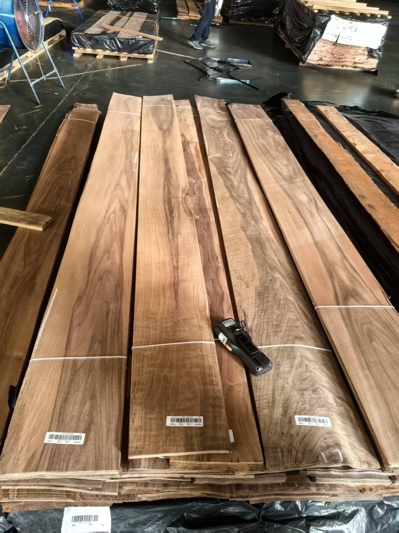 Black Walnut veneer stock at Kunsun Veneer